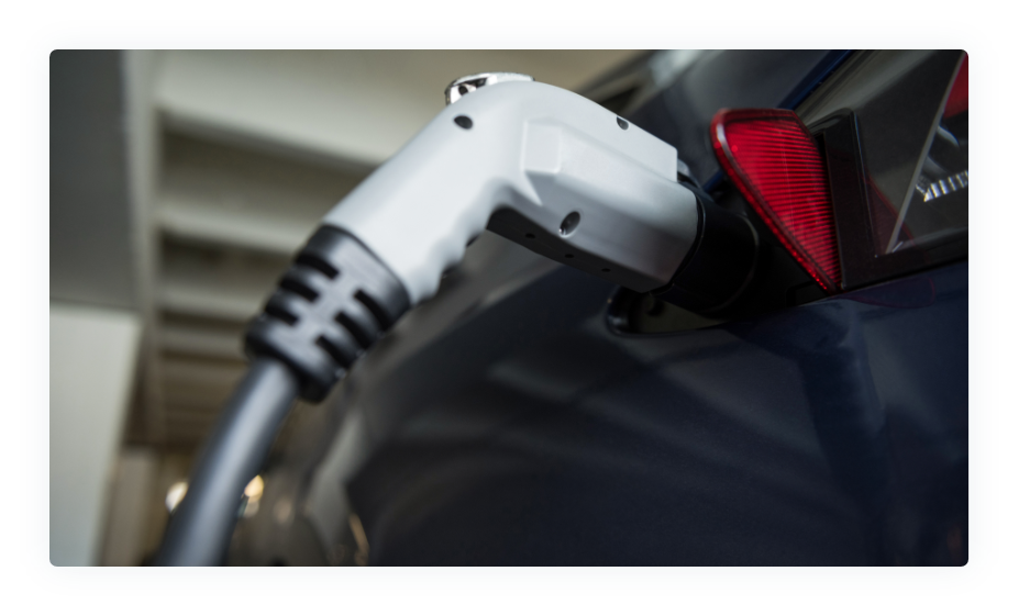 Fleet Operator 25 Fleet Operator - How would you like to reduce your costs by 15% to 25%? According to McKinsey, this is something that is achievable by 2030 if you transition your fleet from ICE vehicles to EVs. Things to keep in mind are the superior efficiency of electric cars, the moderate price of electricity, and the high utilization of fleet vehicles. These factors allow fleet operators to quickly recoup the extra up-front cost of an EV. And reduce their total cost of ownership. Transitioning to EV fleets will help you lower the costs of your fleet by procuring and managing energy more efficiently. Plus, you'll be able to add new revenue streams to your fleet operator business.